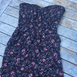 American Rag - Padded sleeveless top. XS